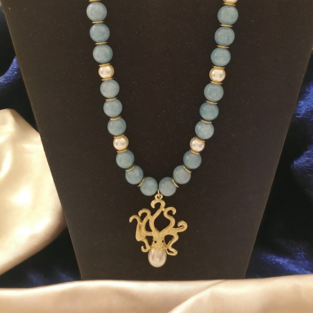 Coastal Blue Choker with Pearl and Gold Octopus pendant